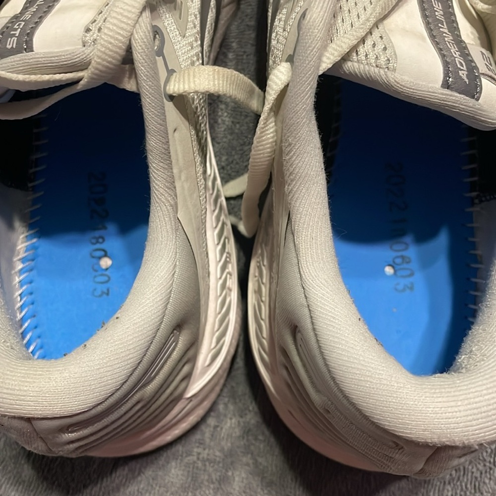 Brooks‎ Adrenaline GTS 22 Women's 9. Running Shoes Support Cushion Comfort Walk - Picture 6 of 9